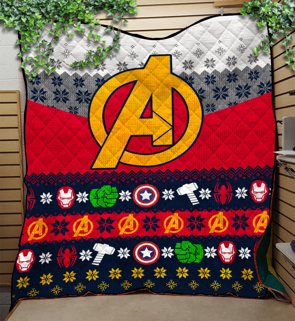 Avengers Holiday Quilt Blanket | Comic Book Themed Christmas Throw
