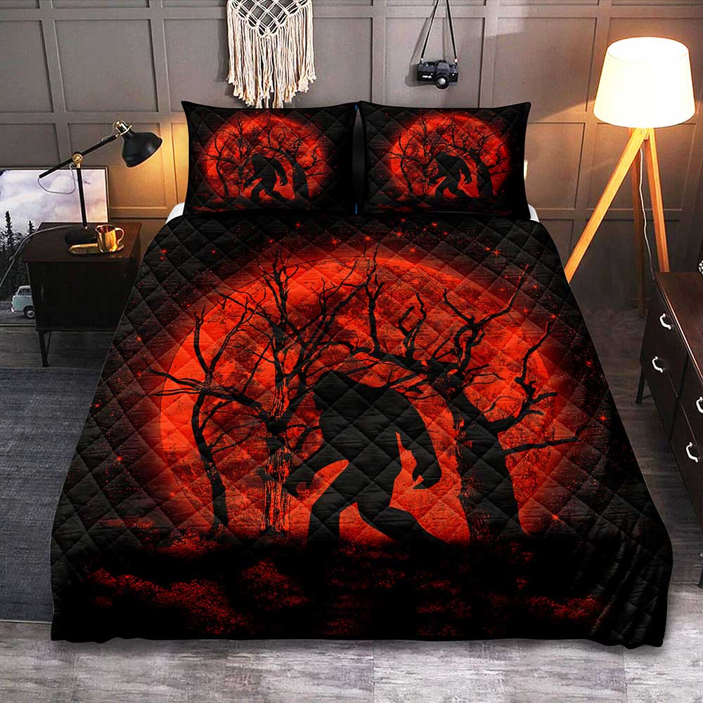 Moonlight Bigfoot Silhouette Quilt Bed Set for Cozy Bedrooms
