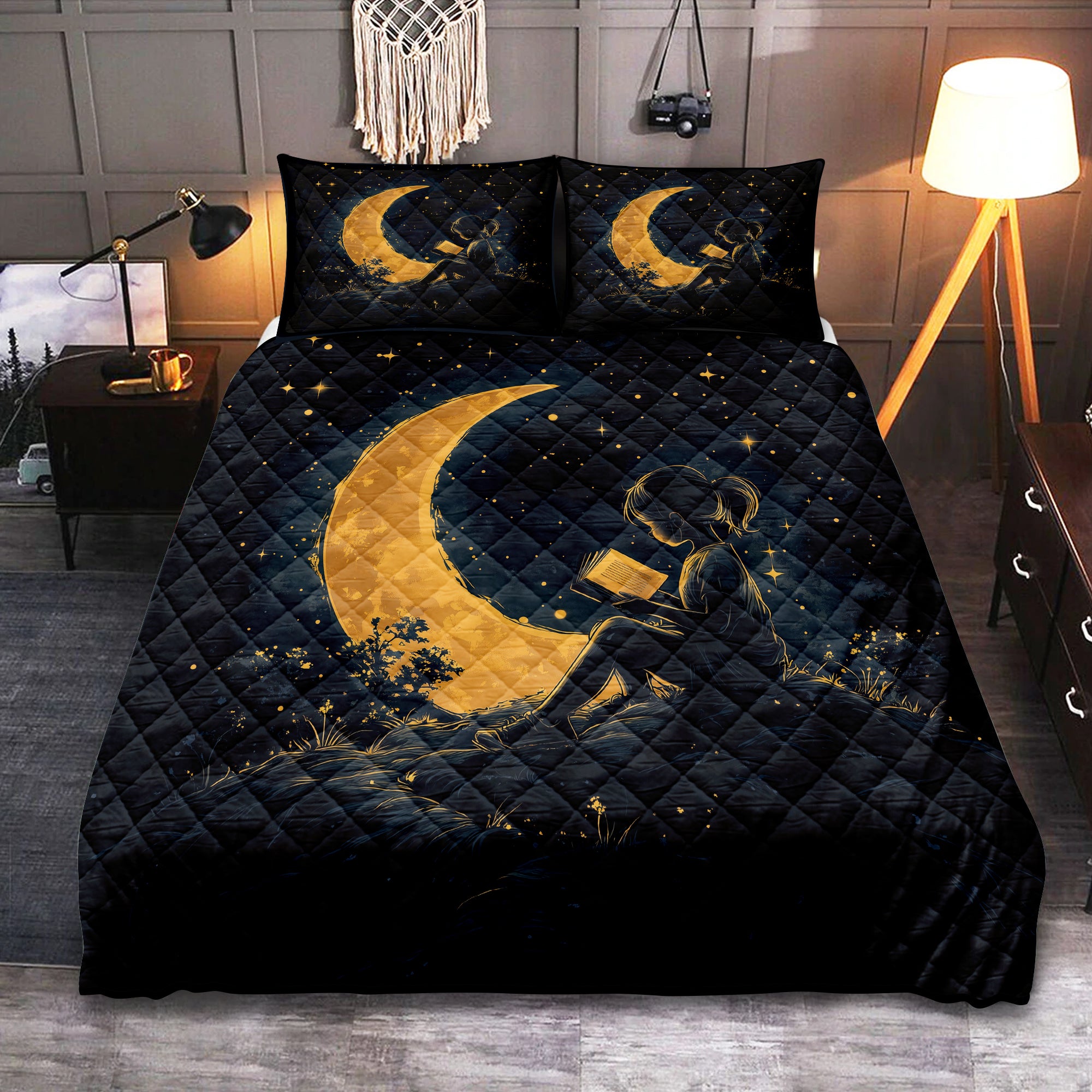 Crescent Moon Quilt Bed Set for Girls Reading Theme